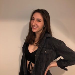 Meet your Posher, Abby